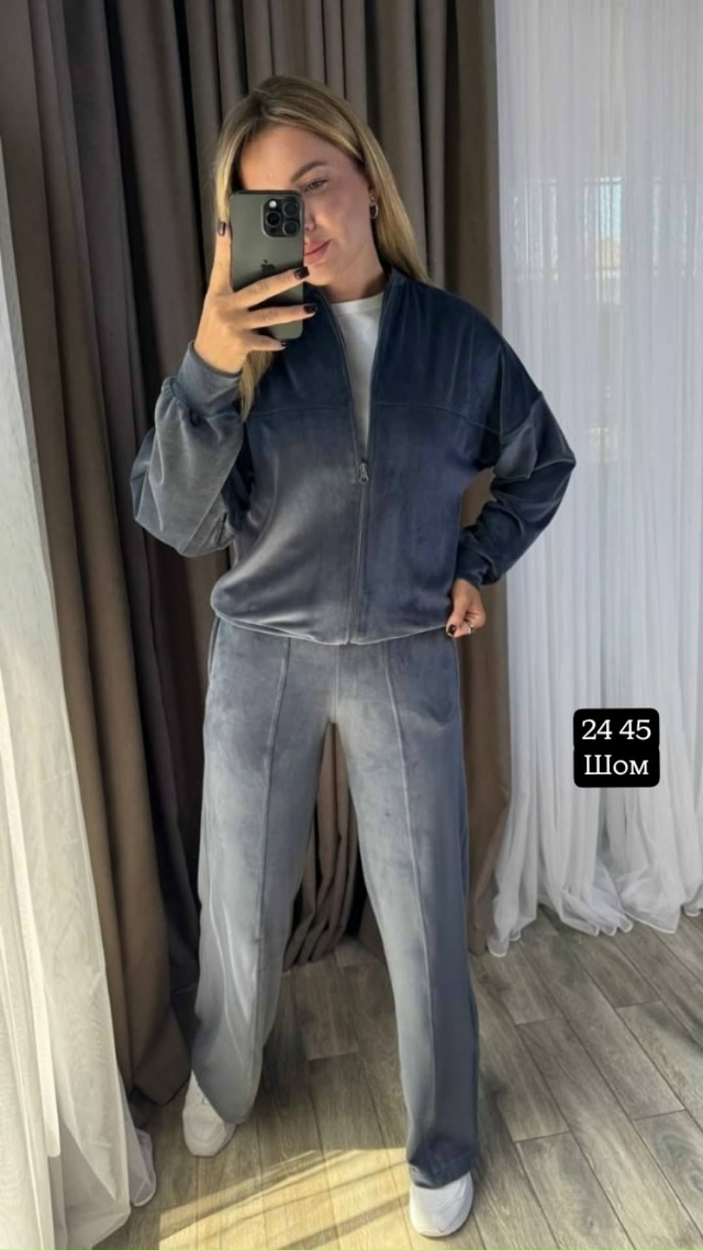 Спортивный костюм 23047907