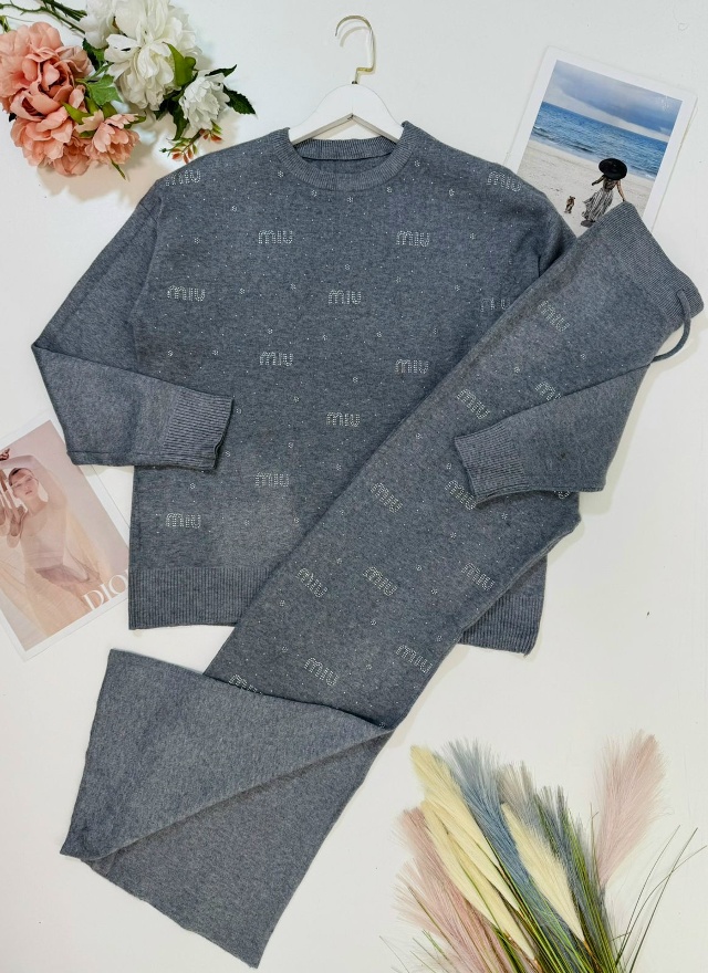 Костюм 23047720