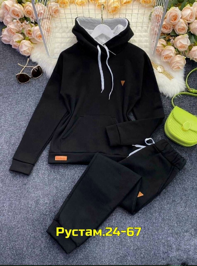 Спортивный костюм 23048889