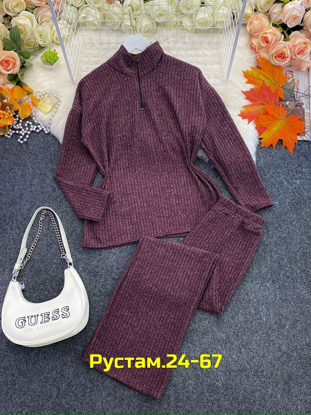 Спортивный костюм 23048815