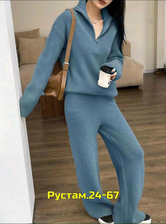 Спортивный костюм 23048815