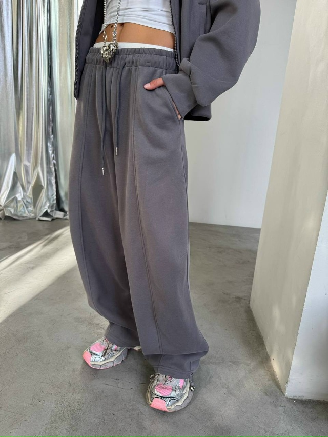 Спортивный костюм 23048738