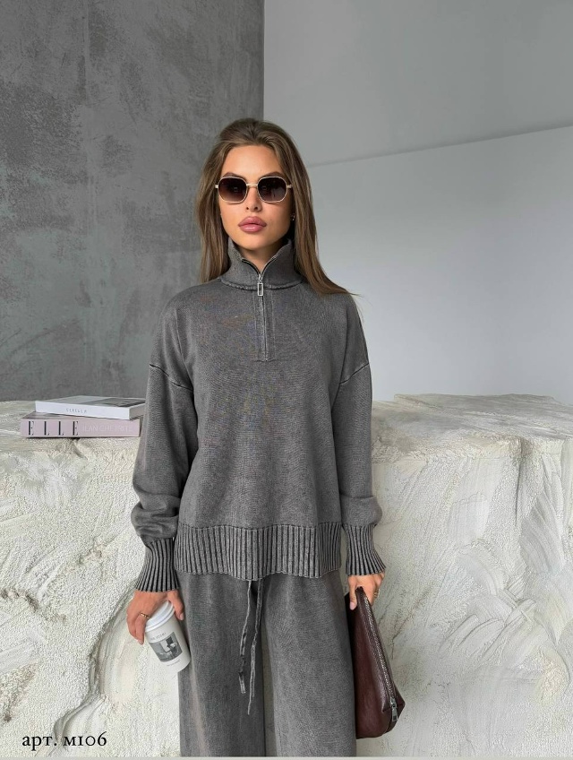 Спортивный костюм 23049289