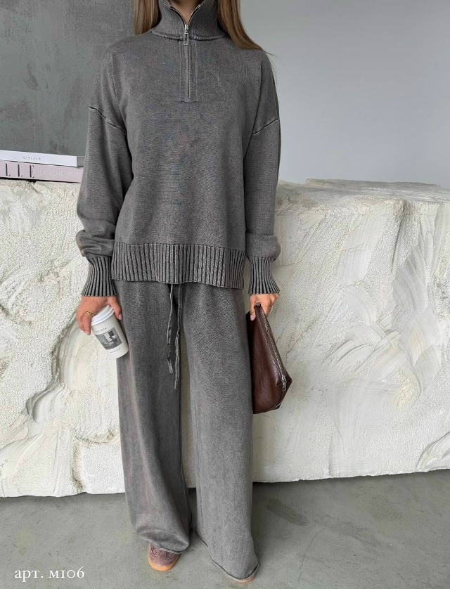 Спортивный костюм 23049289