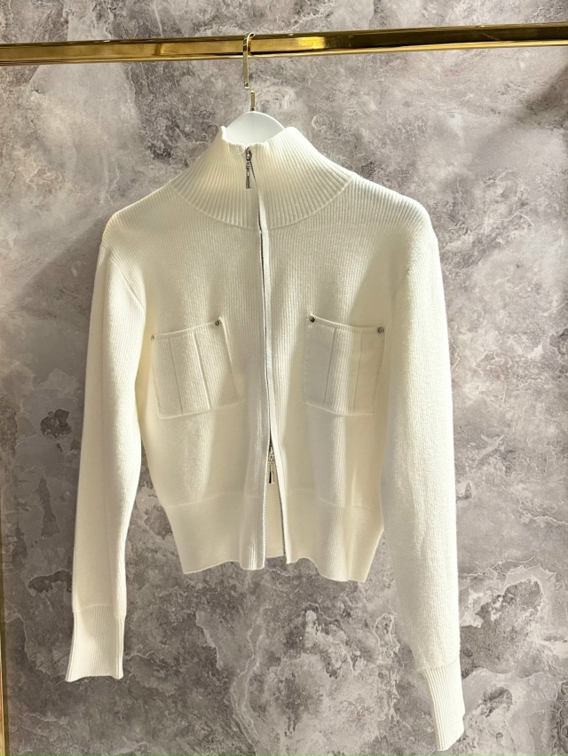 Свитер 23051141