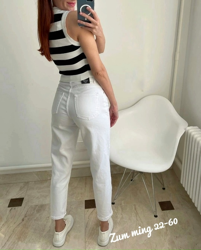 Джинсы 23050931