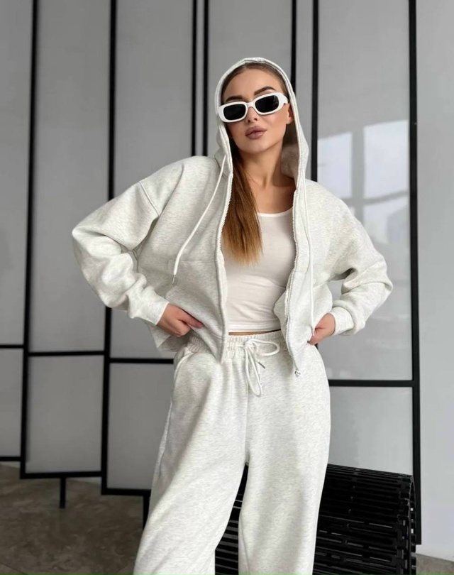 Спортивный костюм 23052423