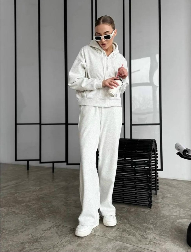 Спортивный костюм 23052423