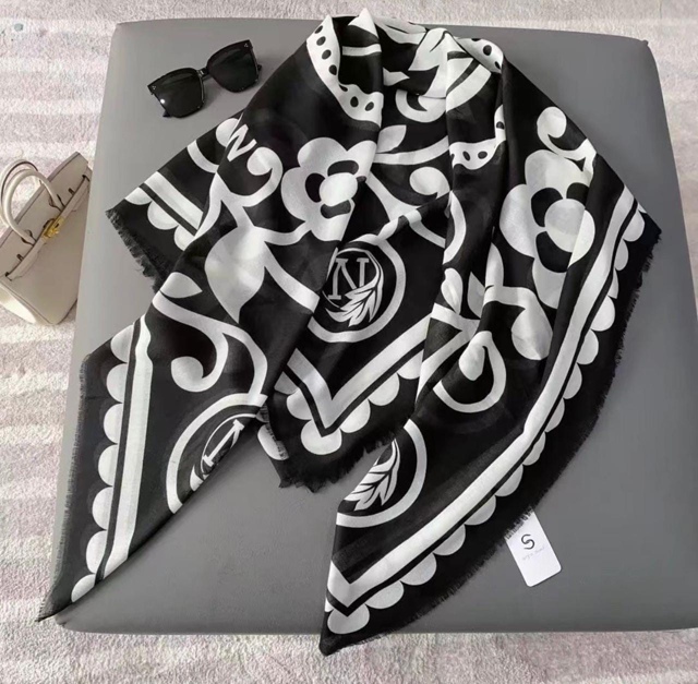 Платок 23052906