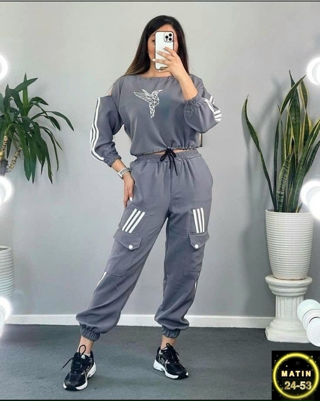 Спортивный костюм 23052918