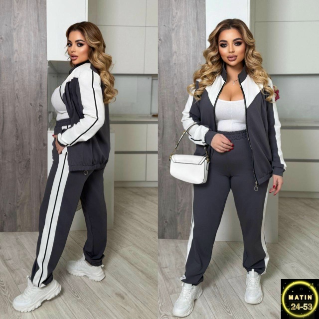 Спортивный костюм 23055235