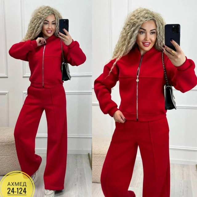 Спортивный костюм 23055524