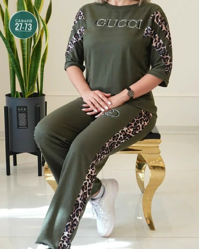 Спортивный костюм 23057757