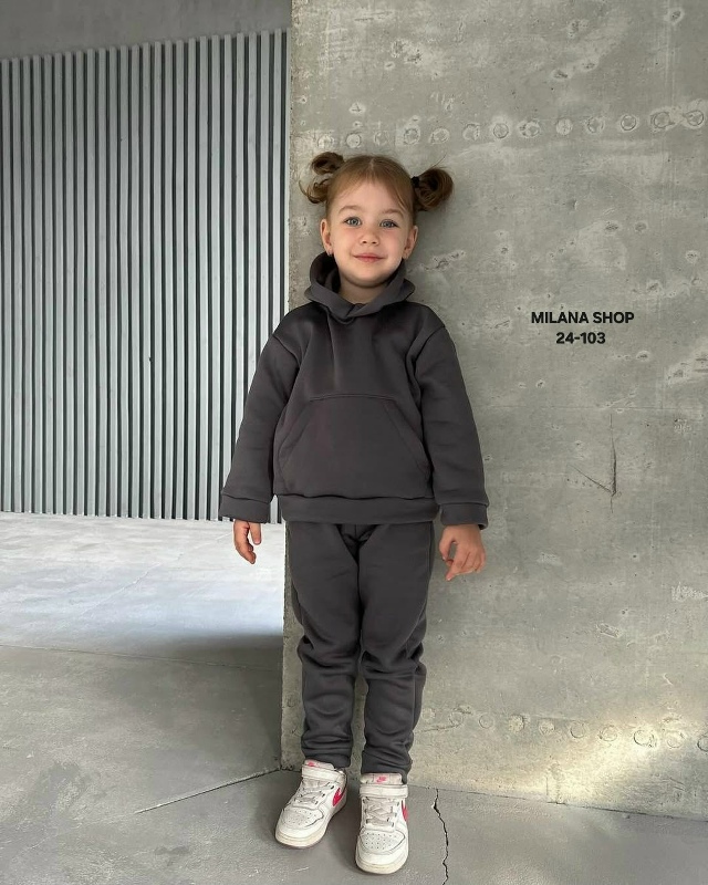 Спортивный костюм 23058402