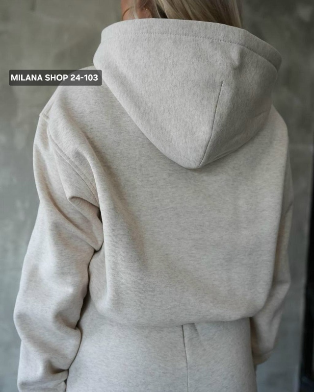 Спортивный костюм 23059325