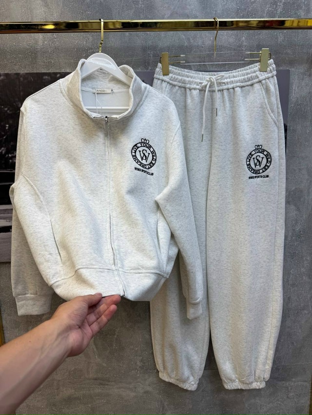 Спортивный костюм 23061390