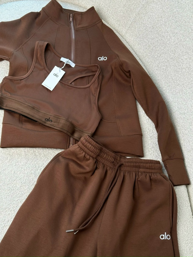 Костюм 23061105