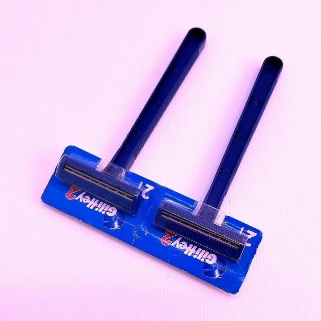 Бритвенный станок 23060542