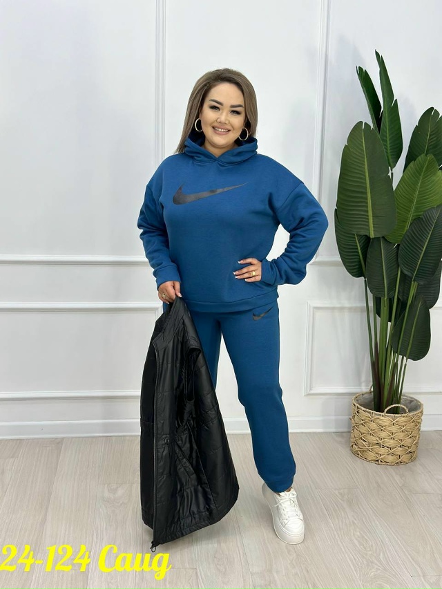 Спортивный костюм 23065156