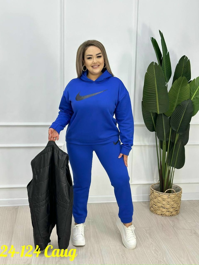 Спортивный костюм 23065156