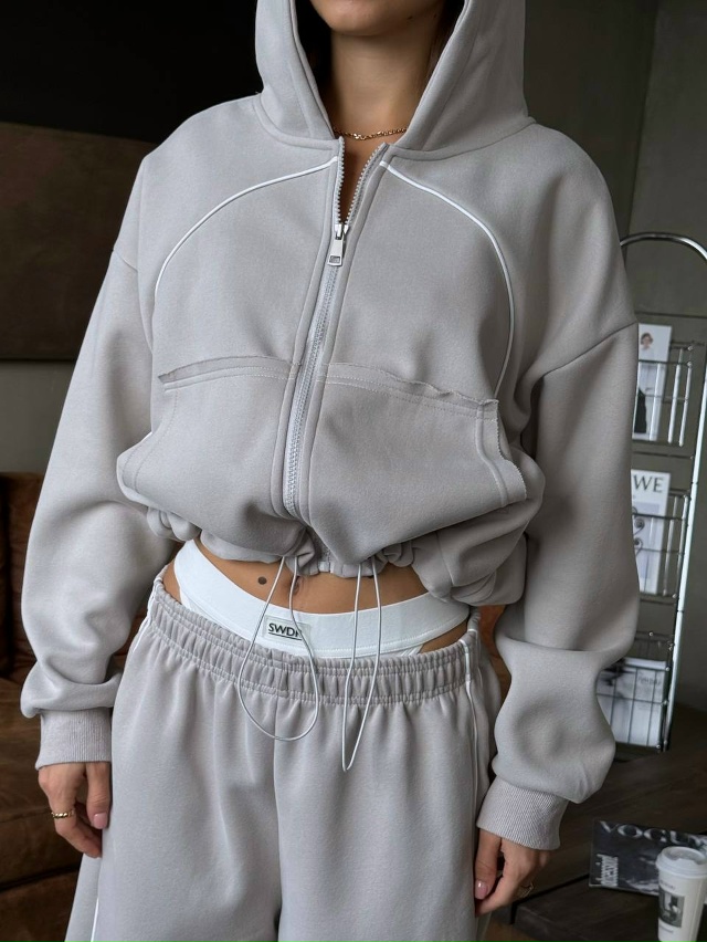 Спортивный костюм 23065398