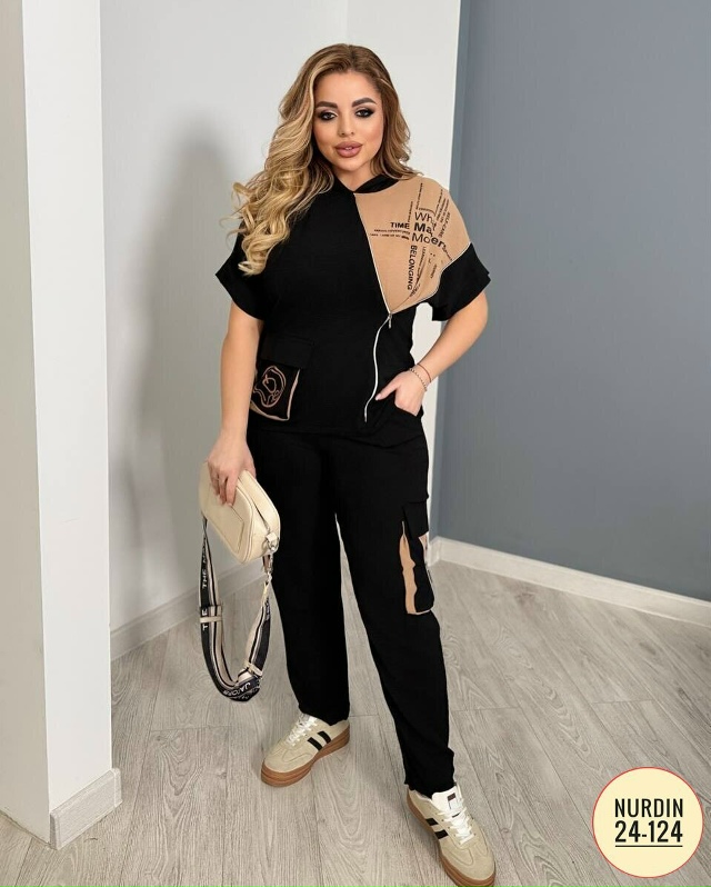 Спортивный костюм 23066917