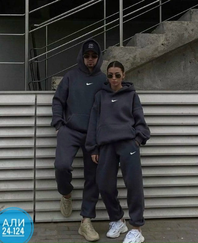 Спортивный костюм 23066933