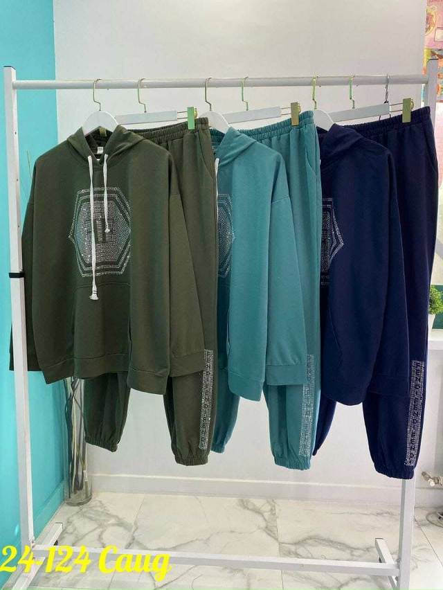 Спортивный костюм 23070171