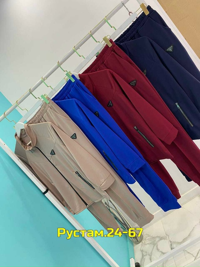 Спортивный костюм 23070432