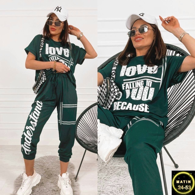 Спортивный костюм 23070670