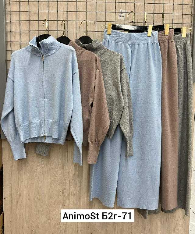 Костюм 23071176