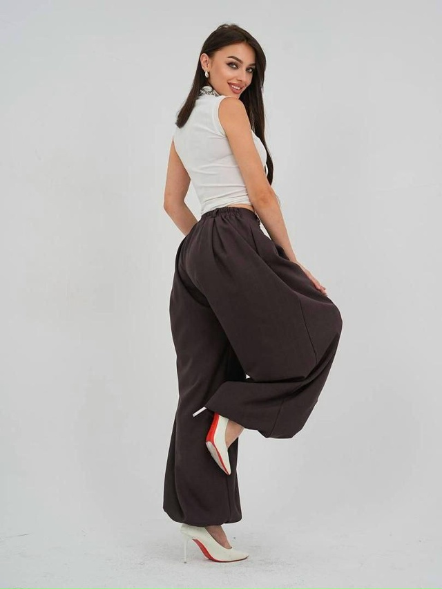 Спортивный костюм 23070952