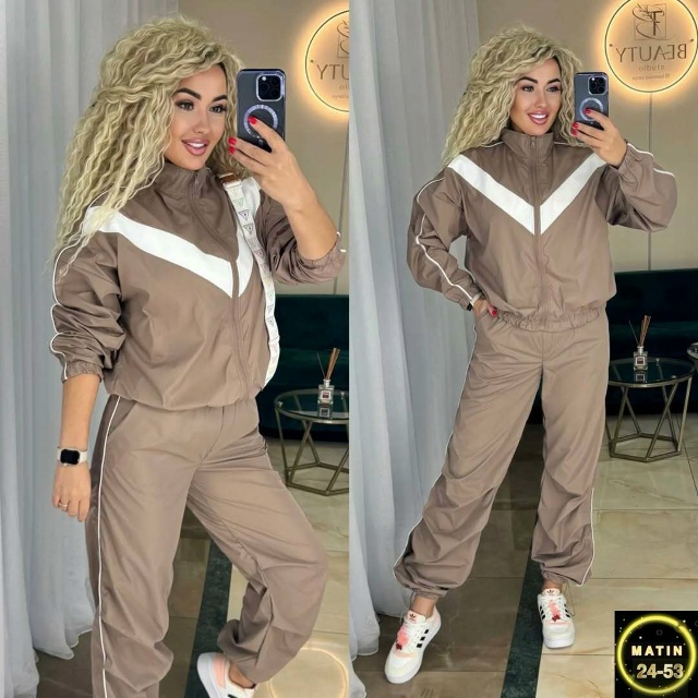 Спортивный костюм 23070827