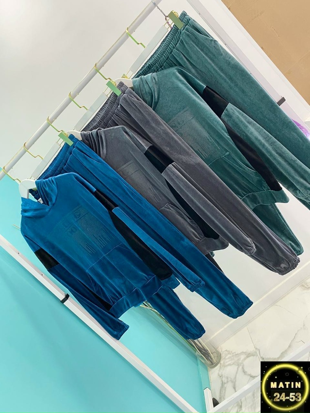 Спортивный костюм 23071796