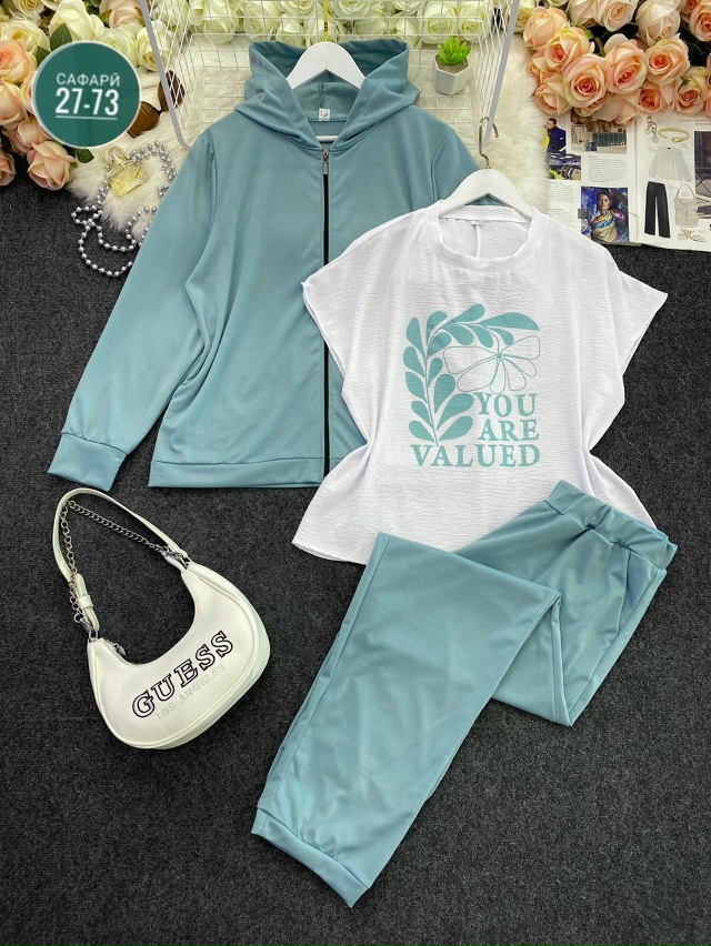 Спортивный костюм 23073247