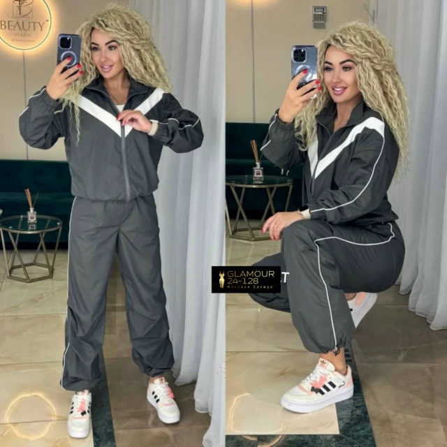 Спортивный костюм 23072433