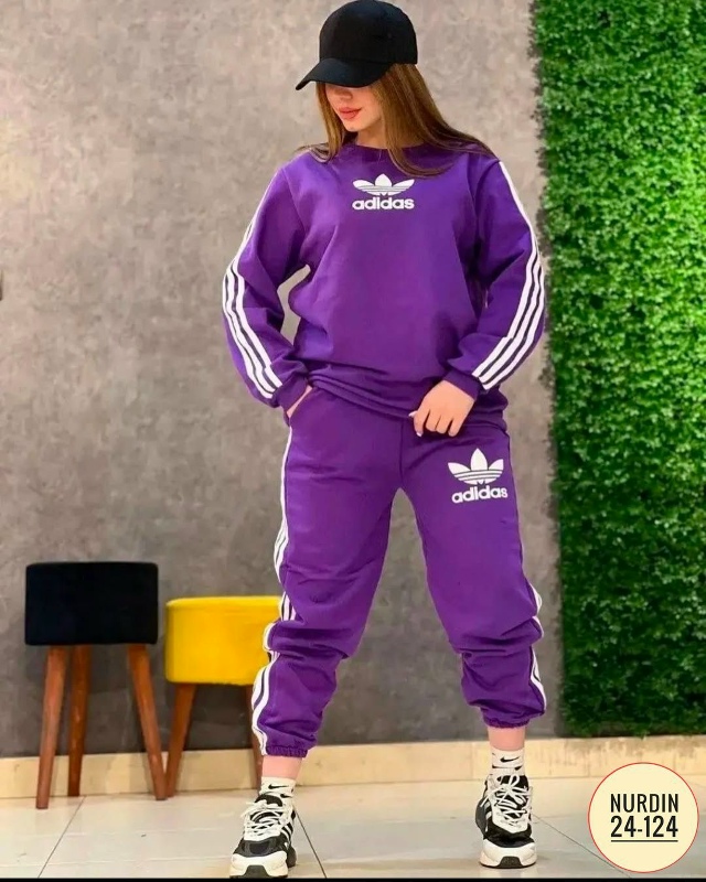 Спортивный костюм 23073264