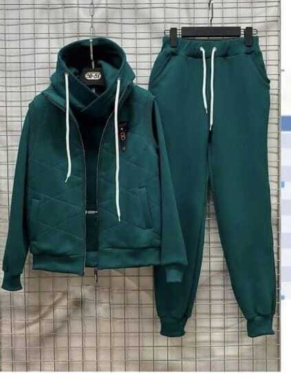 Спортивный костюм 23076662