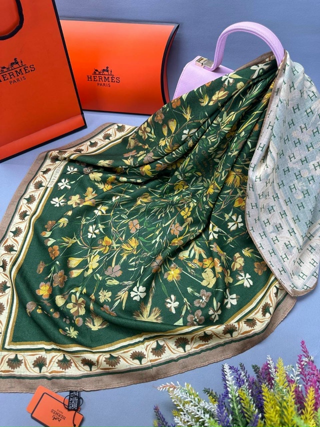 Платок 23075798