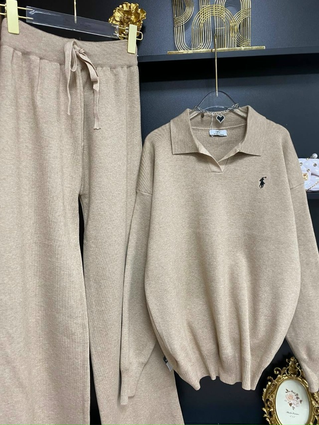 Спортивный костюм 23081319