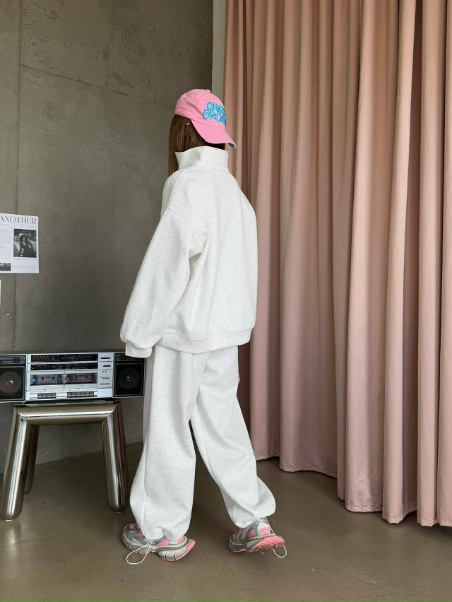 Спортивный костюм 23084721