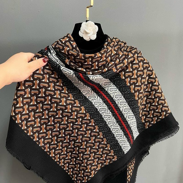 Платок 23086772