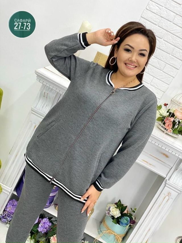 Спортивный костюм 23088256