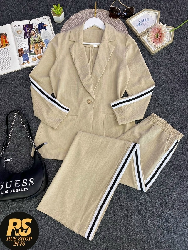 Спортивный костюм 23088659