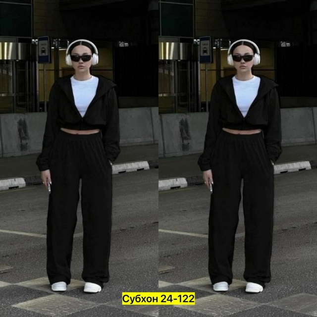 Спортивный костюм 23094731