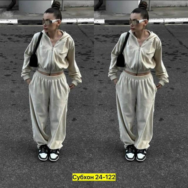 Спортивный костюм 23094731