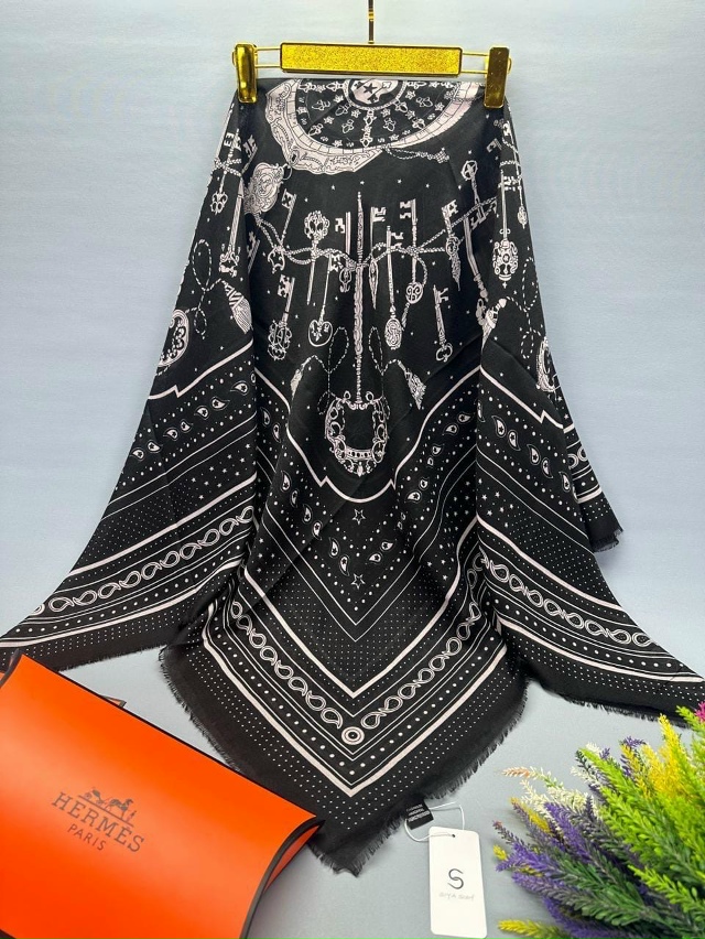 Платок 23098105