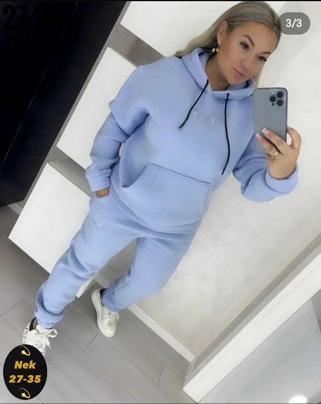 Спортивный костюм 23098761