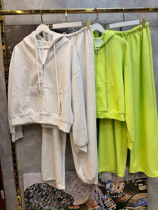 Спортивный костюм 23101192