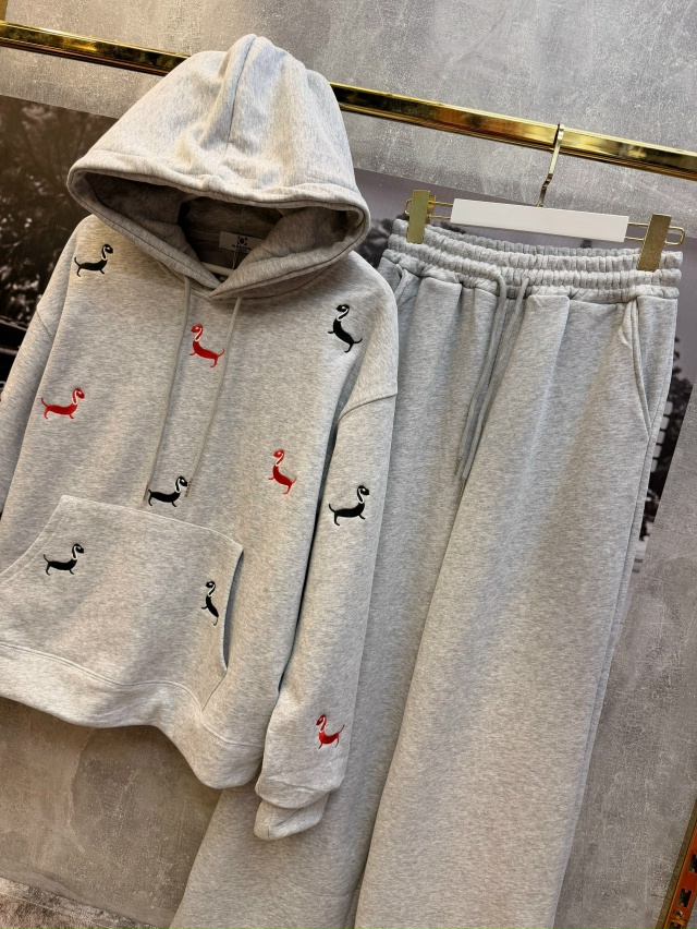 Костюм 23103593